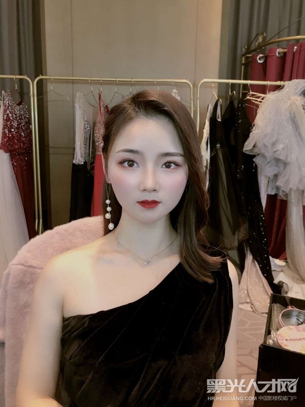 y女士个人作品