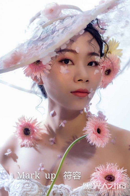 符女士个人作品