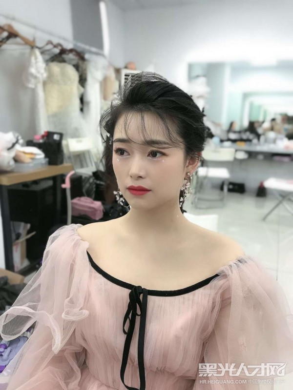 张女士个人作品