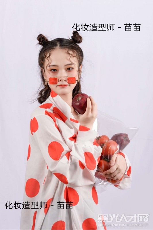 张女士个人作品