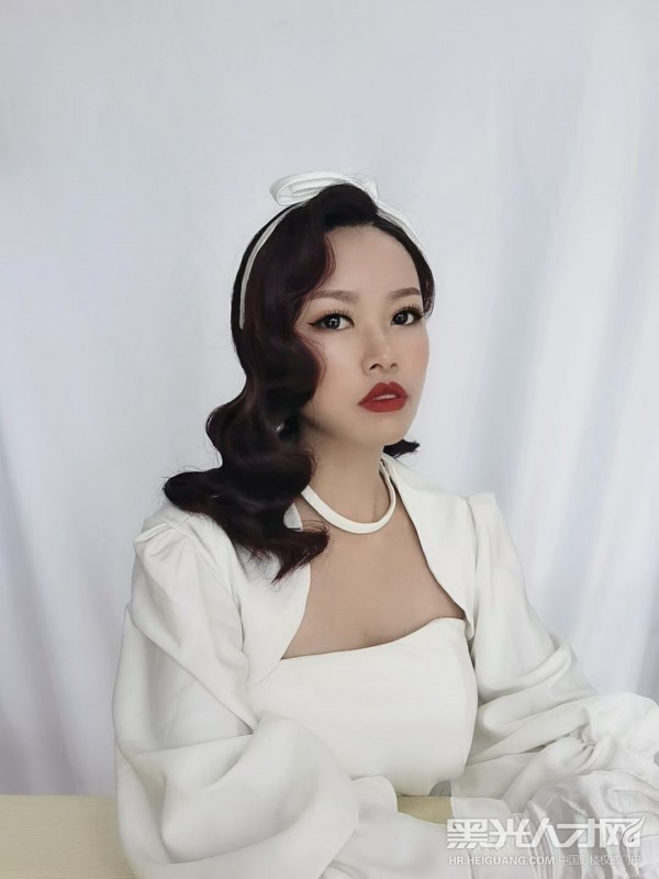 李女士个人作品