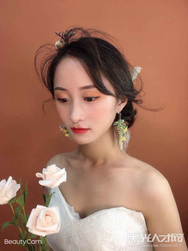 方女士个人作品