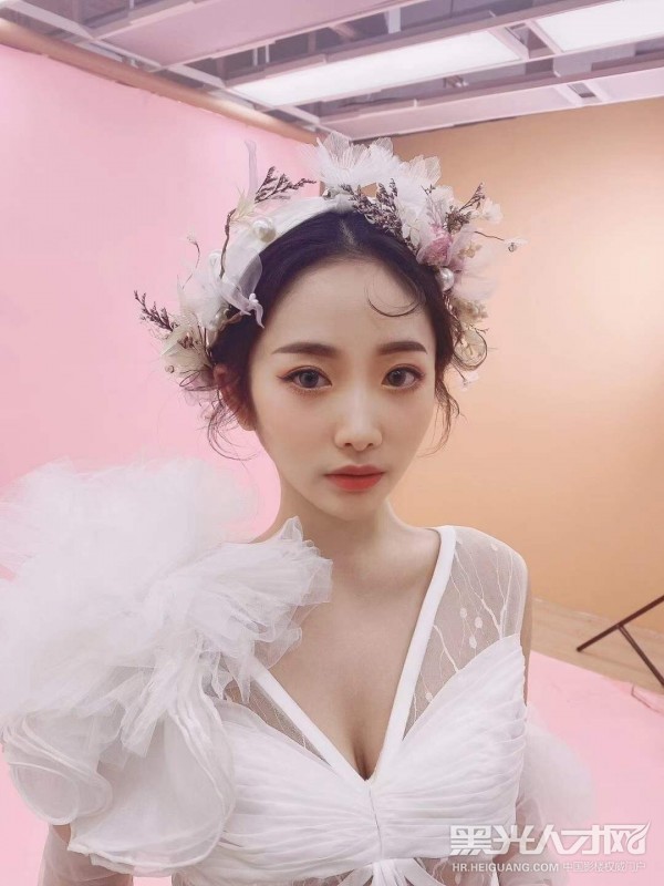 彭女士个人作品